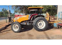 Trator Agricola Valtra Modelo A750 - Ano 2011 - Pneus duplados - 100% Revisado
